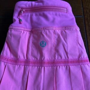 Lululemon Pink Tennis Skirt Gently used Sz. 6 T(tall)